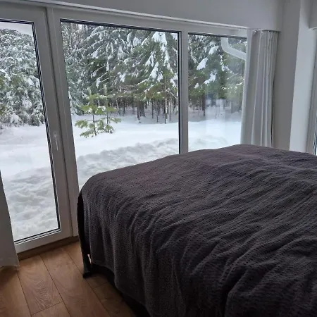 Semesterbostad Puhkemaja Saunaga