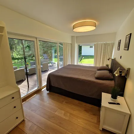 Puhkemaja Saunaga Semesterbostad *