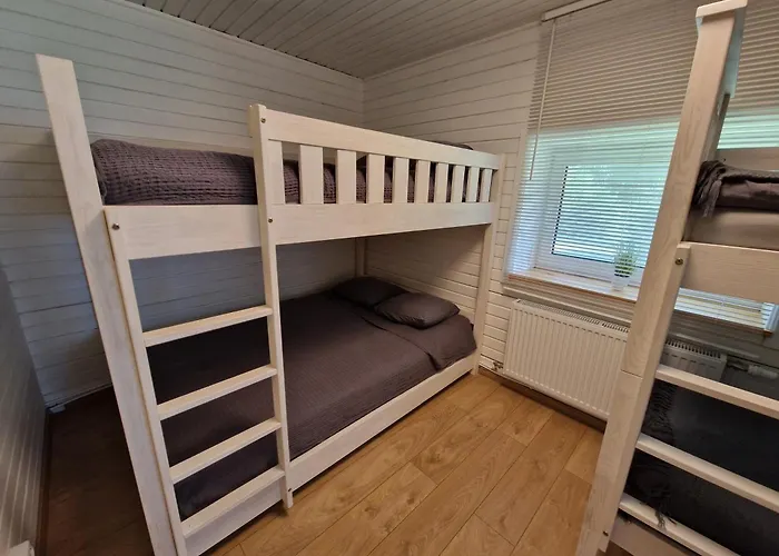 Puhkemaja Saunaga * Romeda