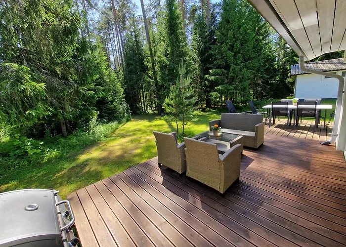 Holiday home Puhkemaja Saunaga Romeda